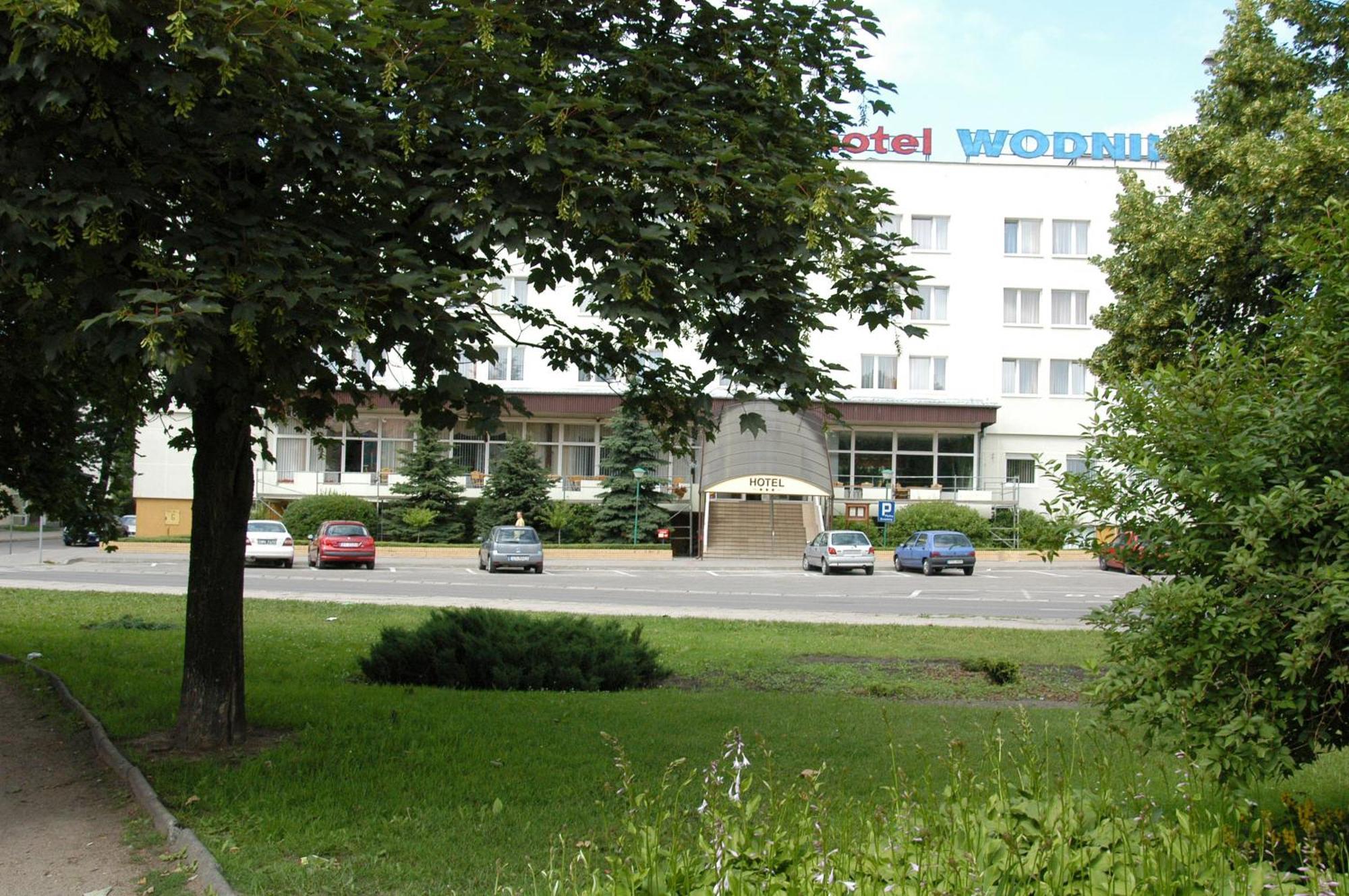 גיז'יצקו Hotel Wodnik מראה חיצוני תמונה
