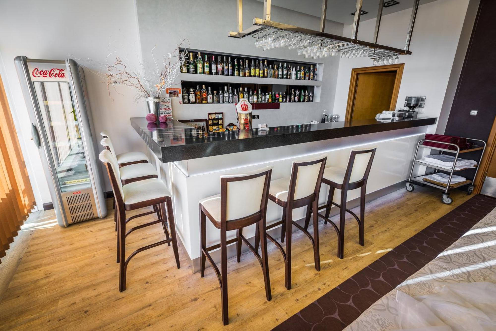 גיז'יצקו Hotel Wodnik מראה חיצוני תמונה