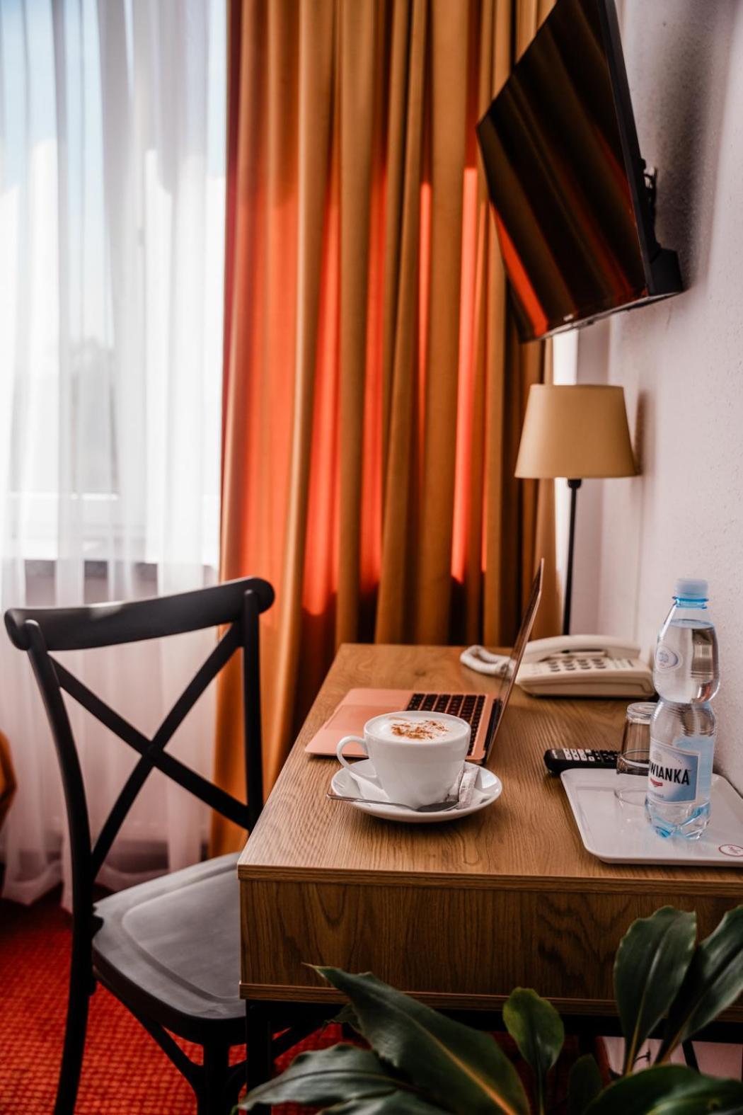 גיז'יצקו Hotel Wodnik מראה חיצוני תמונה